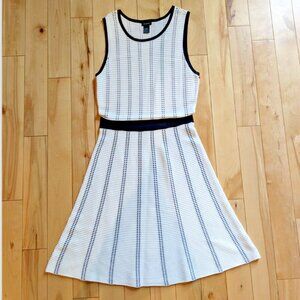 Ann Taylor Rib Knit Fit & Flare Dress Tennis Style White Black Trim Sz M